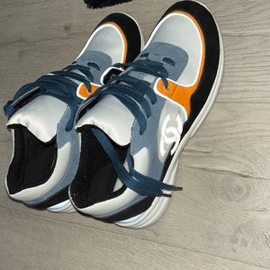 Chanel Low Top Trainer, white navy (M)